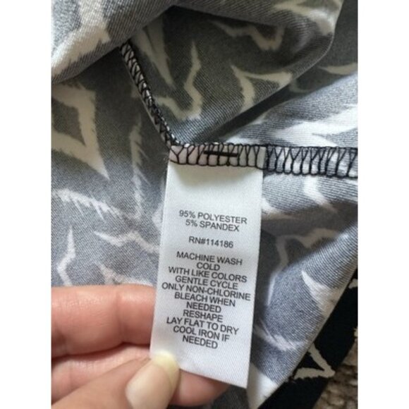 89th Madison Womens Black Bombo Diamonds Size Large Pull Over Top Career Casual - Picture 8 of 10